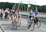 Cyklisté se hrnou na vyznačené trasy
