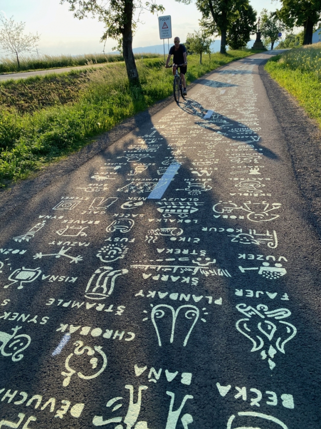 Designová cyklostezka vede přes Jeseník nad Odrou