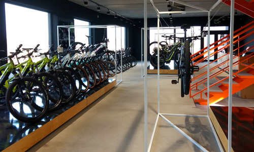 Ebike Partners byl vykraden, zloději odvezli elektrokola za milion Ebike Partners byl vykraden, zloději odvezli elektrokola za milion