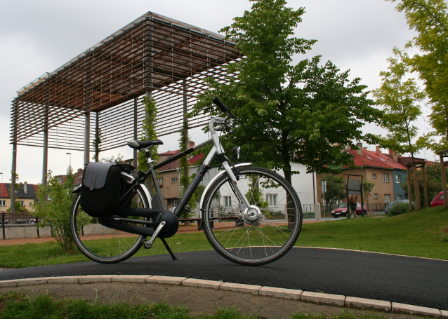 TEST Dvě elektrokola Giant