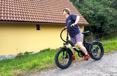 Malá Mohelka a Zábrdka: elektrokolo na plný plyn