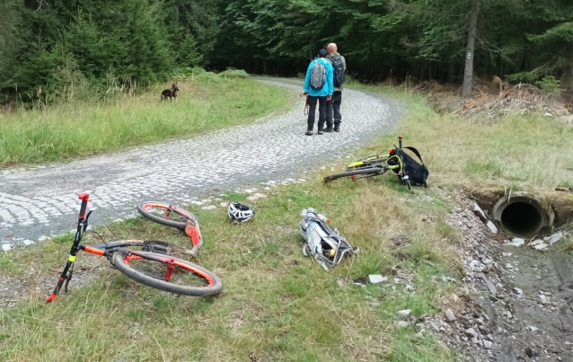 Přes nejvyšší Brdy na koloběžkách