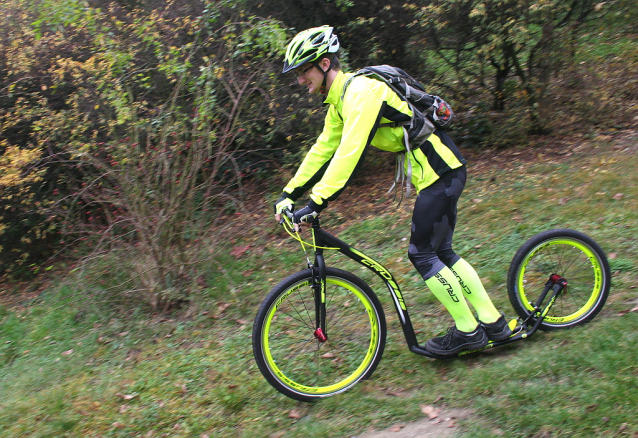 TEST Cyklistická a koloběžkářská bunda Crussis Softshell 