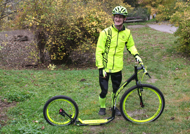 TEST Cyklistická a koloběžkářská bunda Crussis Softshell 