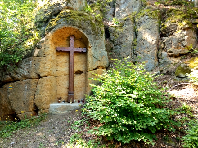 Z Nedvězí do Neratovic, z Kokořínska do Polabí, na koloběžkách