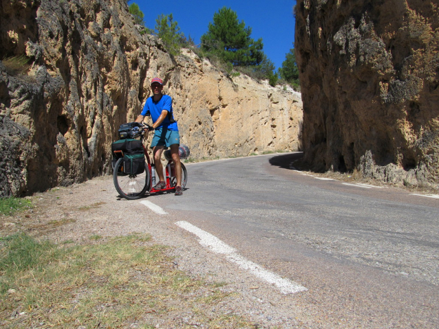 3000 km in 28 days on a scooter to Madrid 