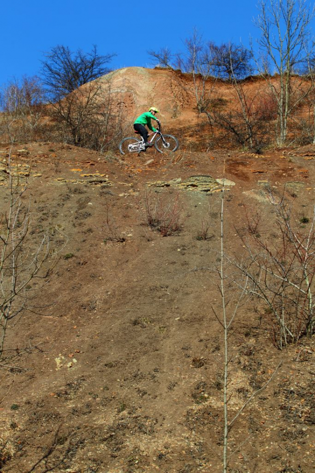 Divoký biking v Hlubočepech