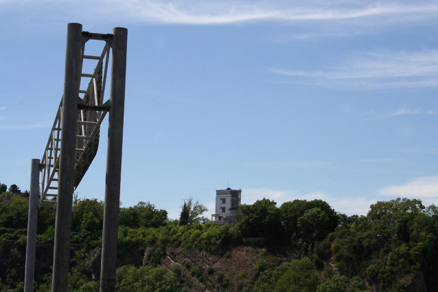 Barrandovský most přes Vltavu v Praze