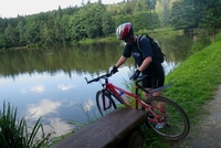 Koupání a cyklistika u Jevan Koupání a cyklistika u Jevan