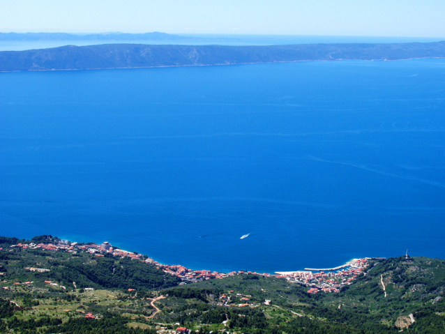 Přes Korčulu jedeme na kole