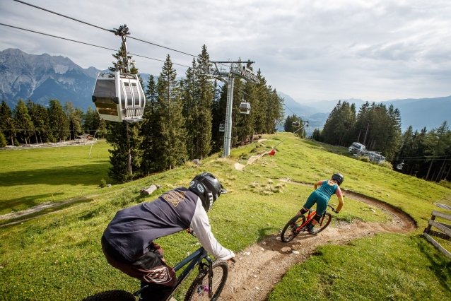 Muttereralm Innsbruck aneb česko-slovenští bikeři v Rakousku