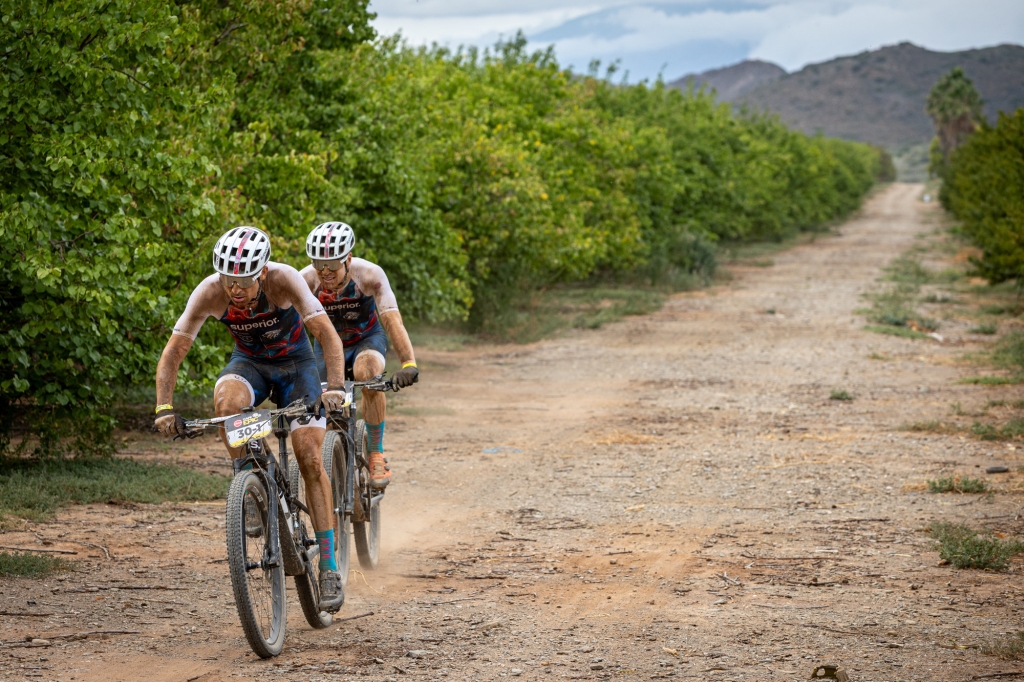 Horko a prach na cestách v Jižní Africe.