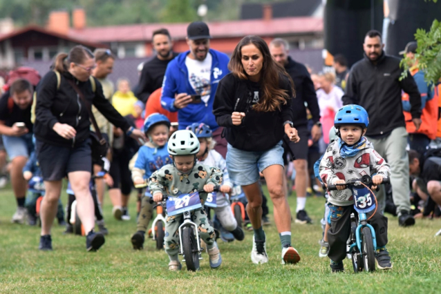 Bike Čeladná vyhrál způsobem start-cíl Rakus, ženy ovládla Tvarůžková