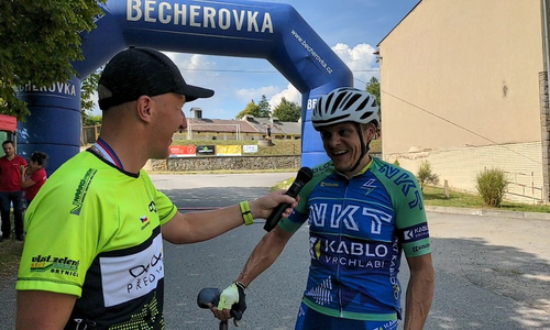 Kněžický bikemaraton: 46 km za 102 minut