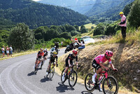 Ben Healy získal žlutý trikot na Tour de France Ben Healy získal žlutý trikot na Tour de France