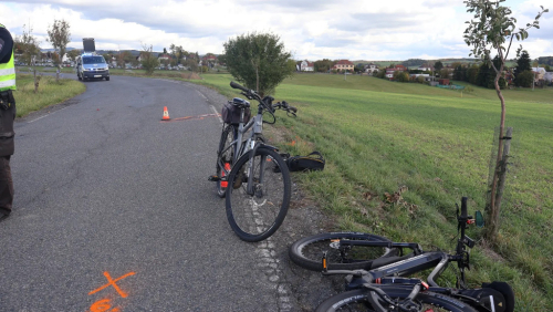 Srážka elektrokol u Zlína skončila smrtí seniorského cyklisty
