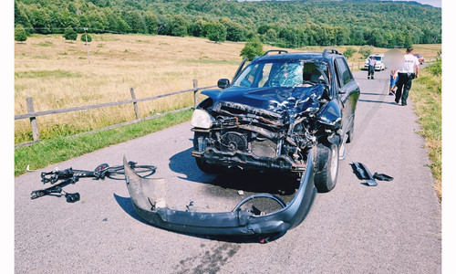SUV s odebraným řidičákem zabil dva cyklisty
