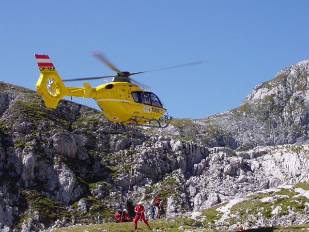 Záchranná vrtulníková akce v Tennengebirge