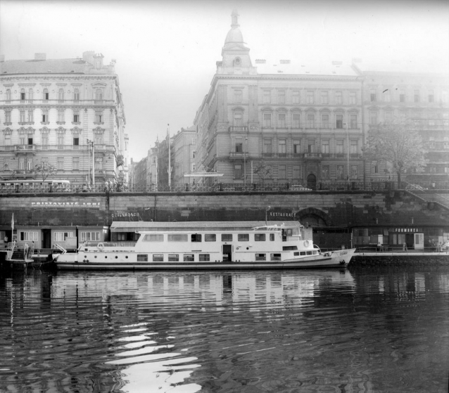 Loď Odra pluje po Vltavě už 50 let