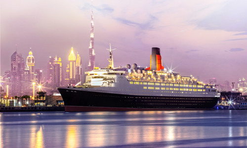 Queen Elizabeth 2 zůstává v Dubaji, ale ukáže se v Londýně Queen Elizabeth 2 zůstává v Dubaji, ale ukáže se v Londýně