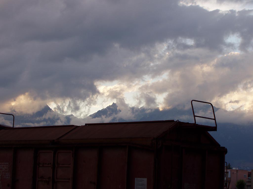 Poprad, nádraží pod Vysokými Tatrami.