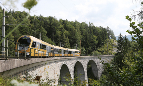 Turistika pod horou Ötscher a historická železnice Mariazellerbahn