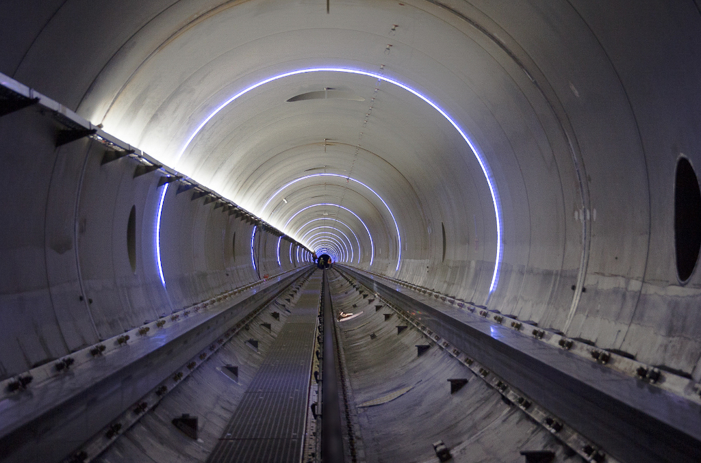 Hyperloop, testovací tunel.