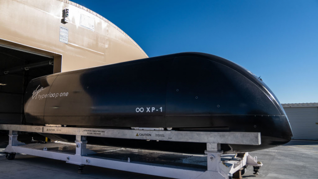 Hyperloop svezl první pasažéry