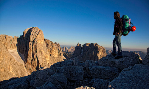 Pod Passo San Nicolo v Dolomitech se zřítil český turista Pod Passo San Nicolo v Dolomitech se zřítil český turista