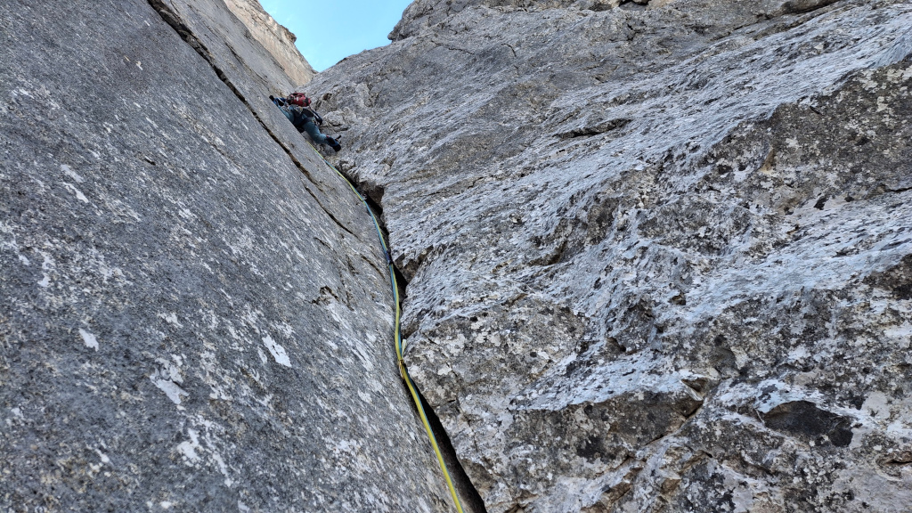 Riesenverschneidung. Klíčové místo je těžká spára.