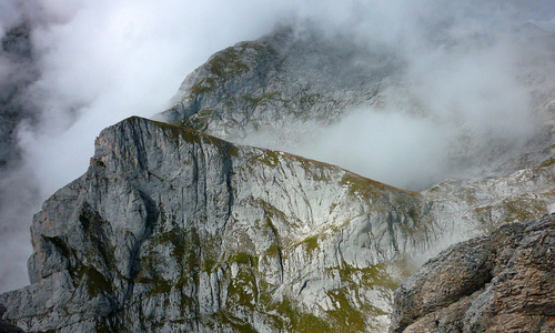 Krabbelstube na Hiefler - plezír lezení v Tennengebirge Krabbelstube na Hiefler - plezír lezení v Tennengebirge