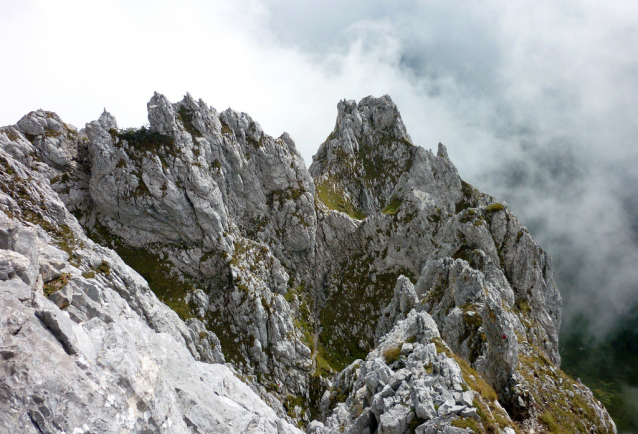 Suť na Hochthronu (Südrampe)