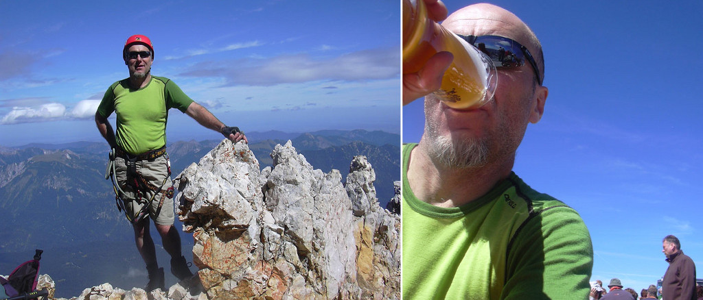 Zasloužené pivo na vrcholu Zugspitze (2962 m).