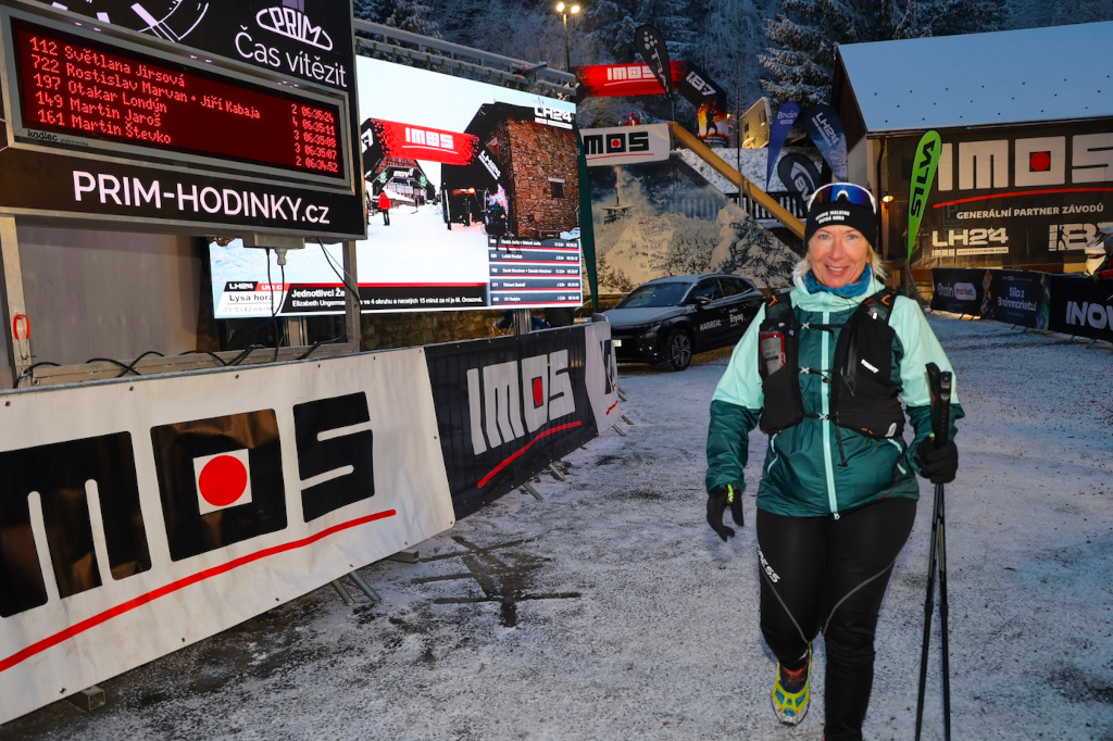 Závodní depo na Hotelu Sepetná.