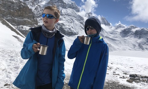 S dětmi na treku okolo Annapurny S dětmi na treku okolo Annapurny