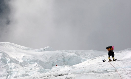 Olympijská pochodeň na Everestu Olympijská pochodeň na Everestu