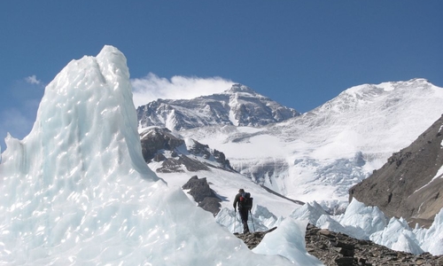 Čína otevírá Everest po čtyřech letech Čína otevírá Everest po čtyřech letech