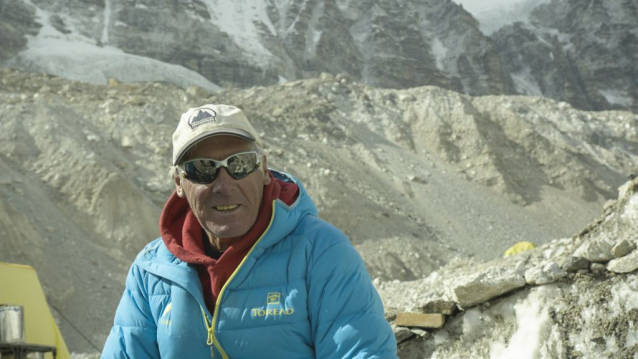 Mount Everest: nejvyšší hora světa (8850 m)