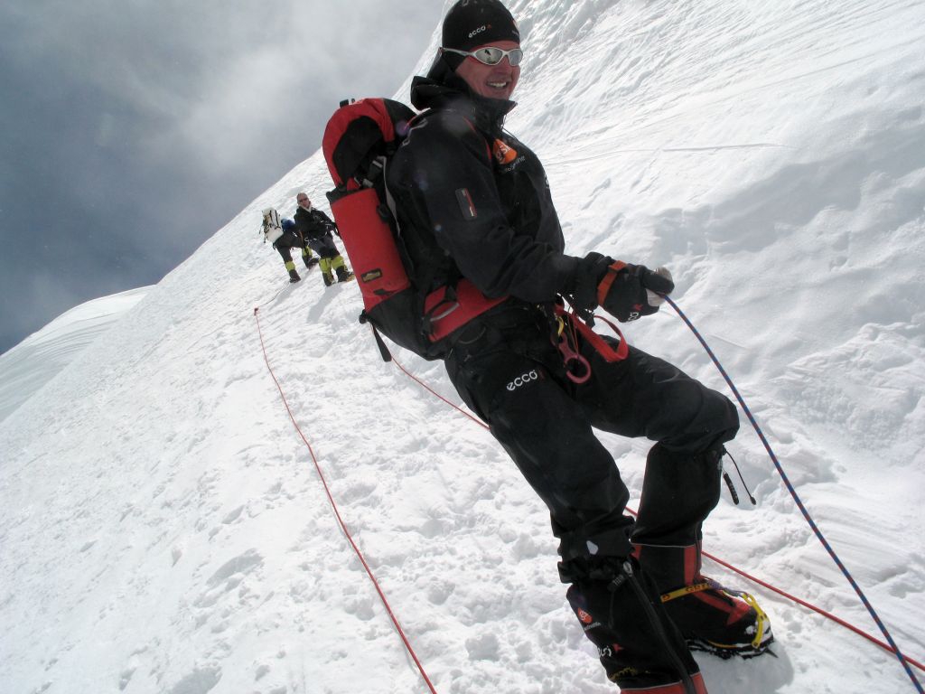 Mount Everest. Mogens Jensen na severní klasické cestě k vrcholu.