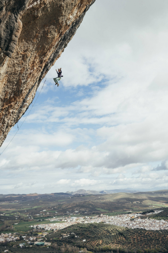 Austrian free climber Angela Eiter becomes first woman ever to tackle 9b route in Spain