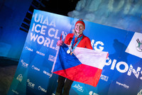 Loužecká vyhrála mistrovství světa i světový pohár v ledovém lezení