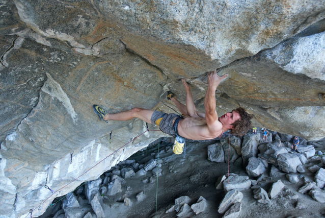 Adam Ondra vylezl Silence / Project Hard 9c ve Flatanger