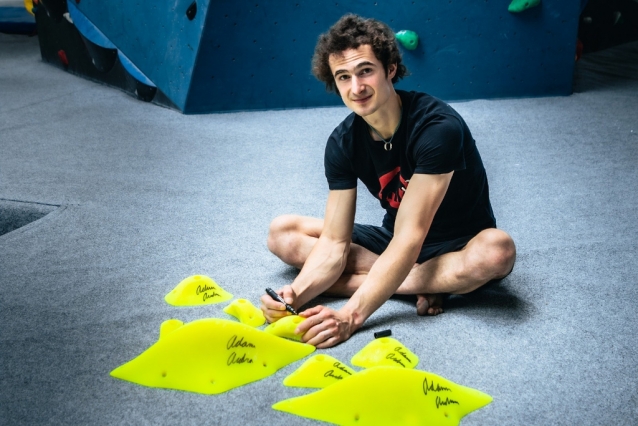 Adam Ondra vydražil své chyty pro Ukrajinu