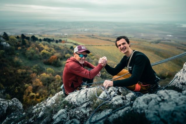 Nesbo a Ondra si zalezli na Pálavě