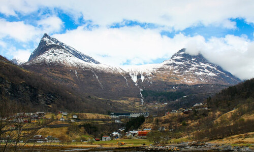 Jak se vybavit na jarní trekingovou výpravu do hor? Jak se vybavit na jarní trekingovou výpravu do hor?