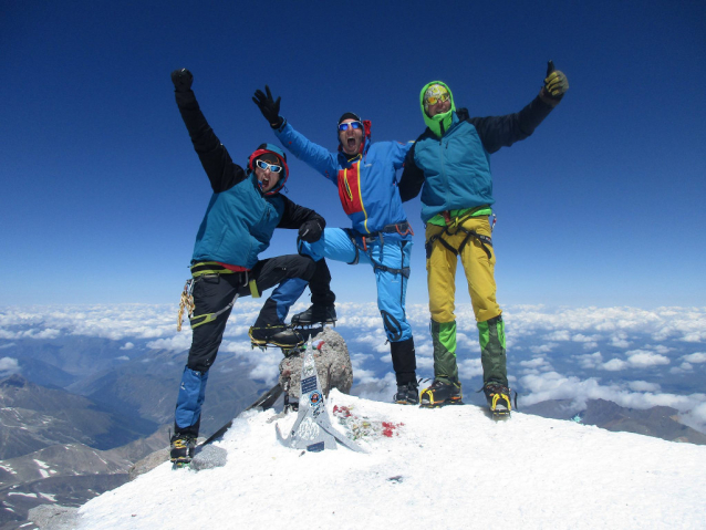 Jak se leze na Elbrus (5642 m)