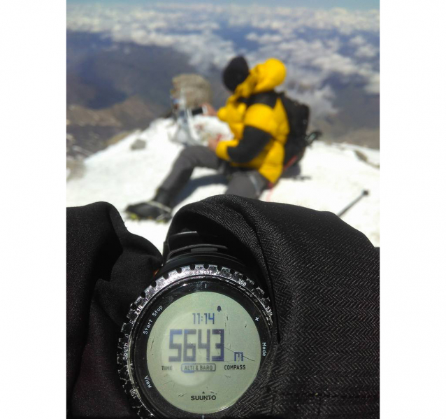 Balíme na Elbrus (5642 m)