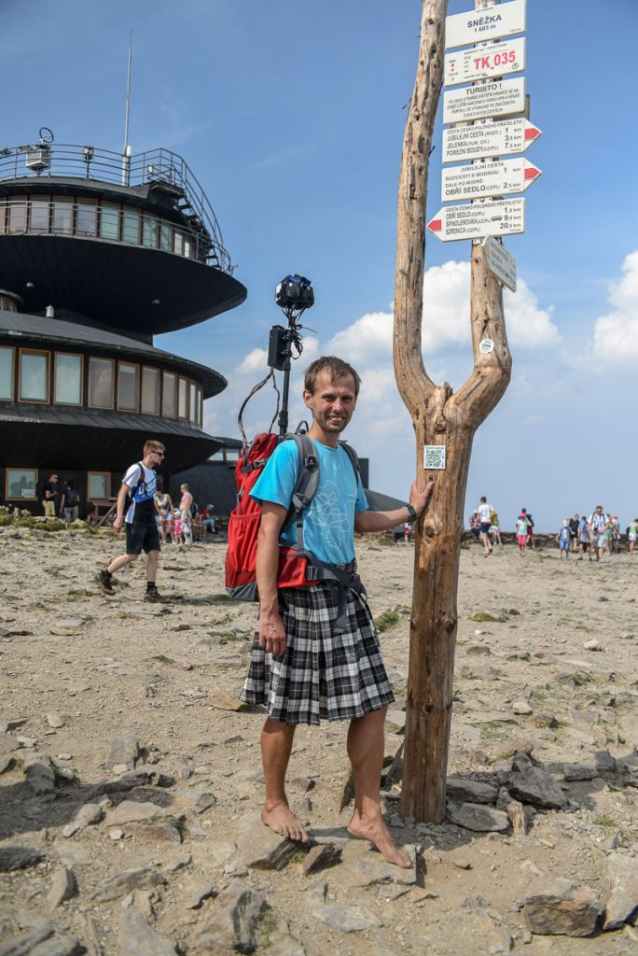 Sněžka (1603 m), nejvyšší česká hora