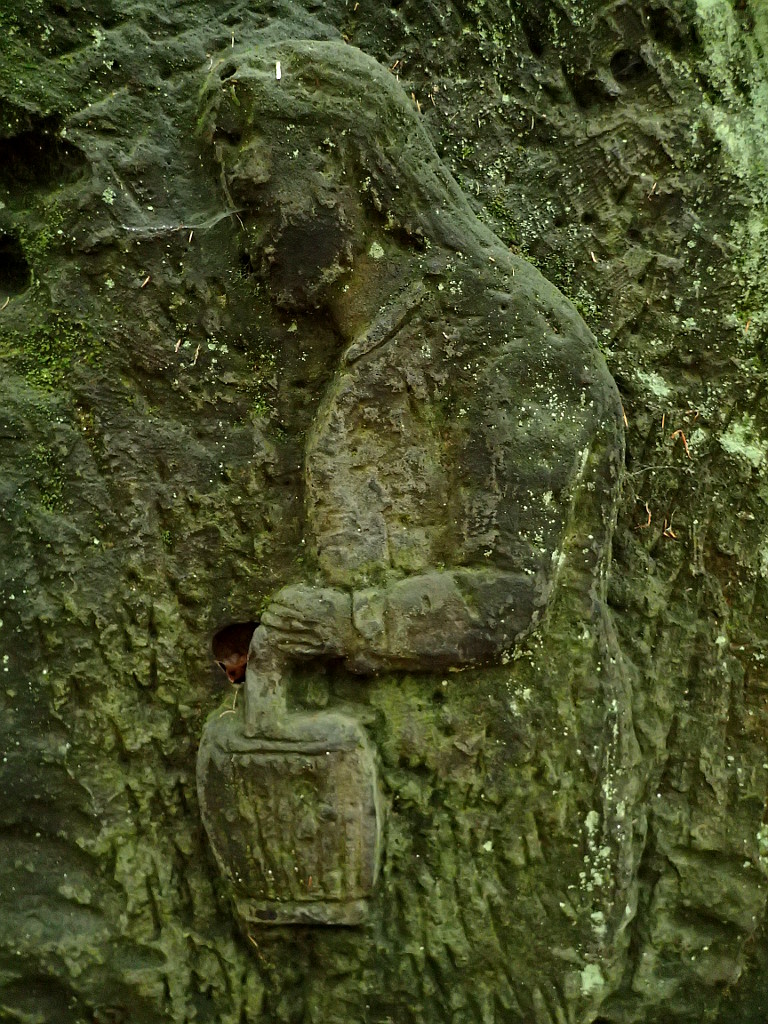 Skalní reliéf v Lužických horách.