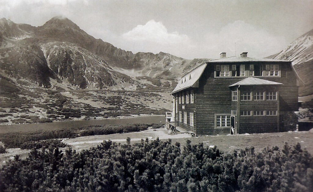 Kežmarská chata po roce 1942.